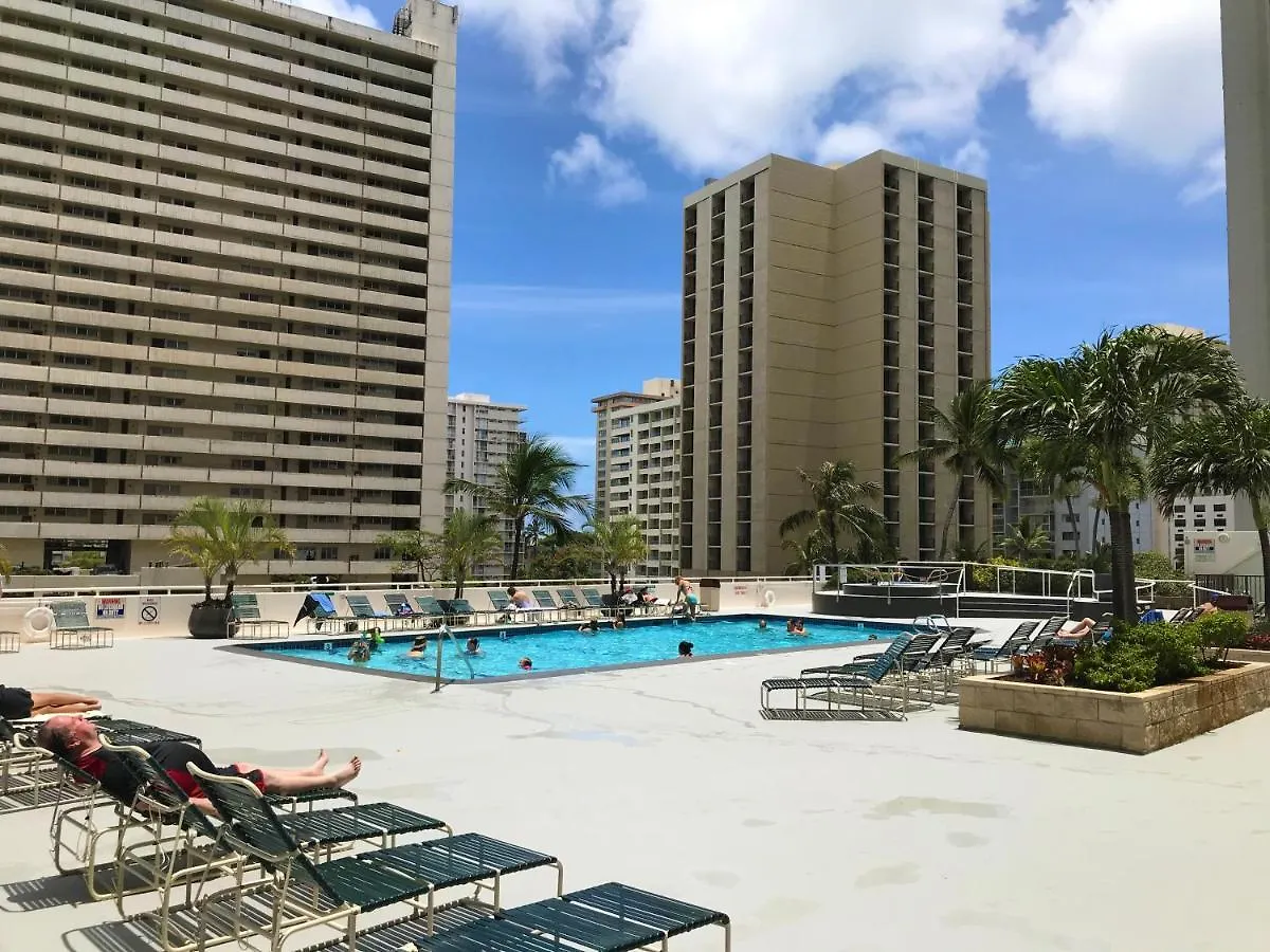 Renovated Ocean View Suite, Near Beach, Free Parking Honolulu 0*,  Stati Uniti