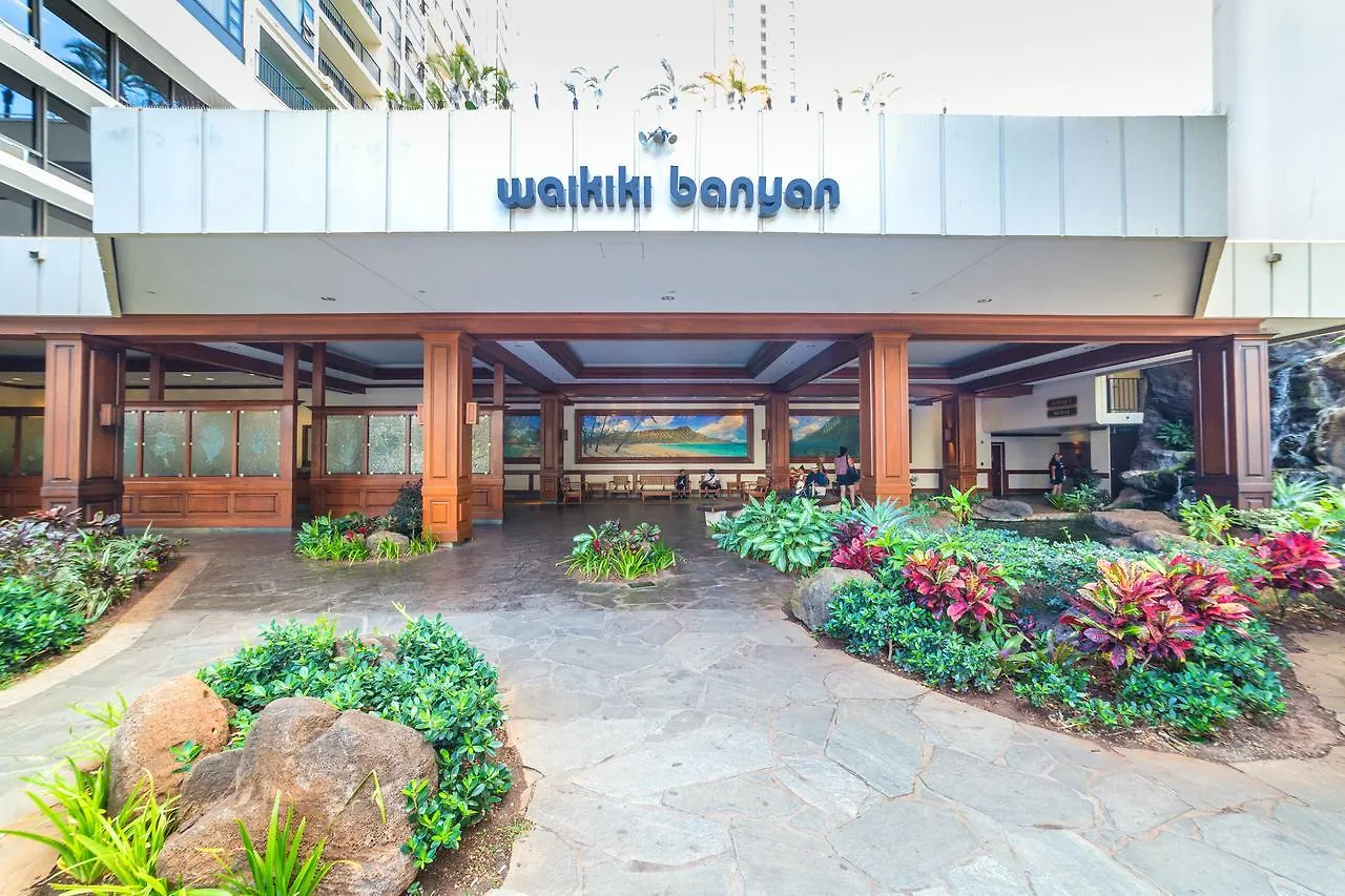 Renovated Ocean View Suite, Near Beach, Free Parking Honolulu